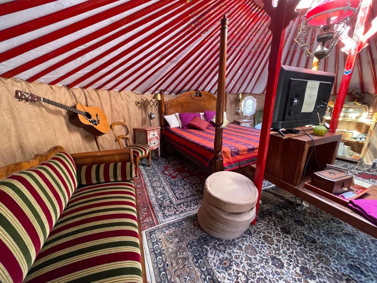 Crazy Lounge Bnb エグル エクステリア 写真