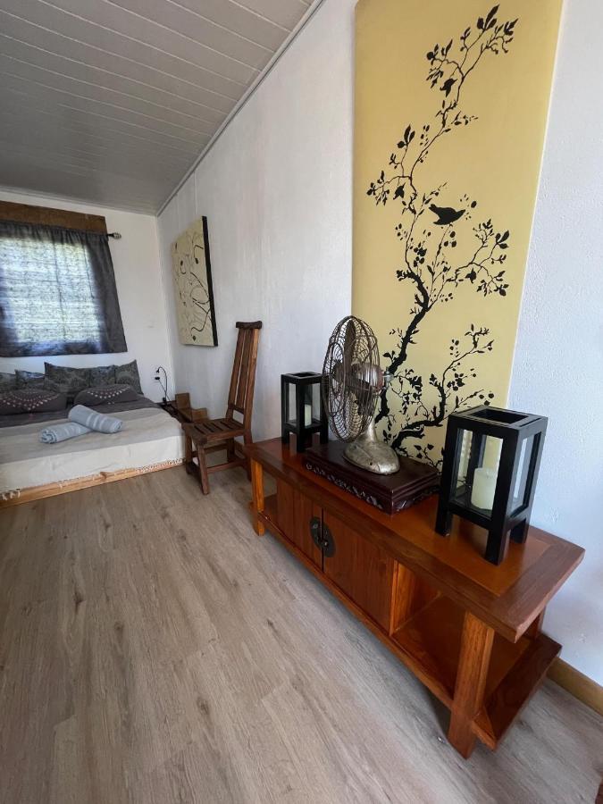 Crazy Lounge Bnb エグル エクステリア 写真