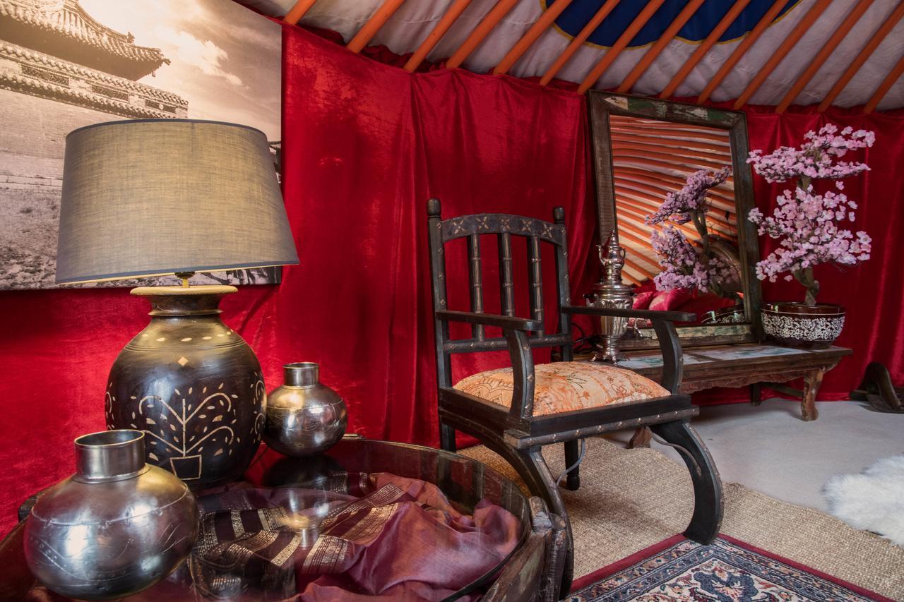 Crazy Lounge Bnb エグル エクステリア 写真
